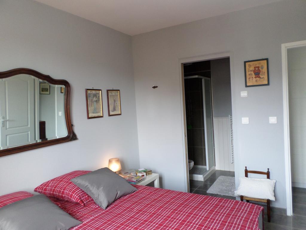 Bed and Breakfast Les Broussous Sauve Zimmer foto