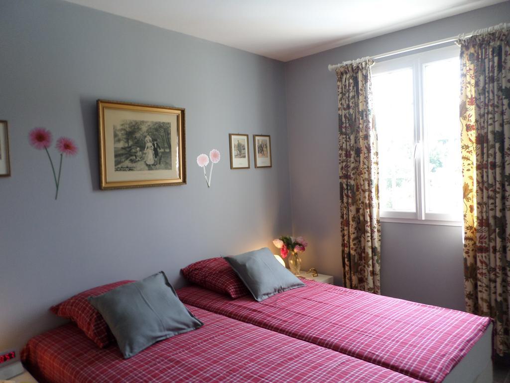 Bed and Breakfast Les Broussous Sauve Zimmer foto