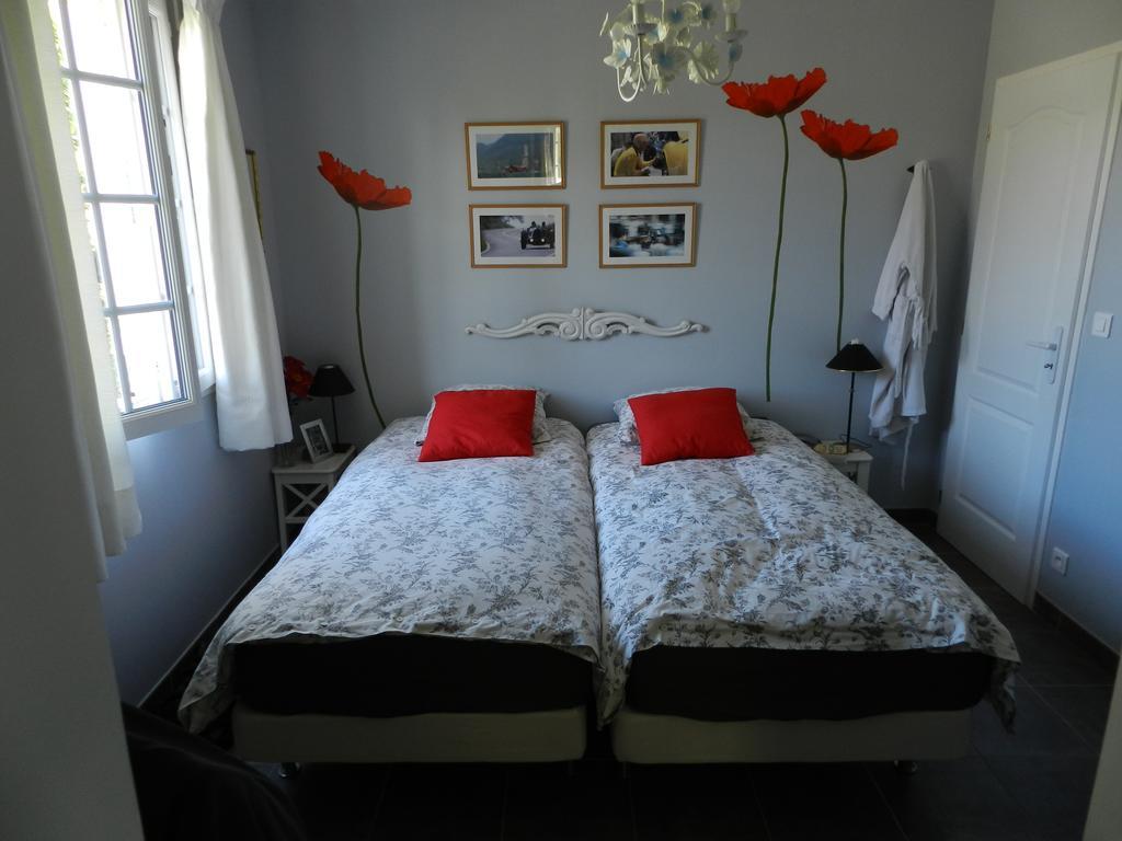 Bed and Breakfast Les Broussous Sauve Zimmer foto